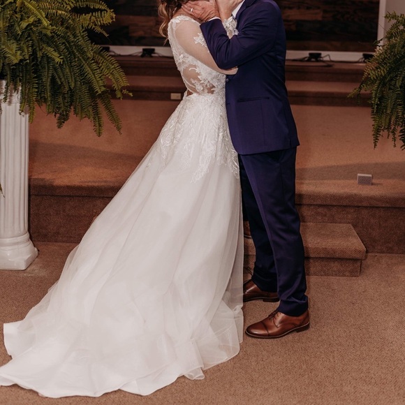 Mon Cheri Ivory Tulle Bridal Detachable Skirt Train Modern Wedding Dress - Picture 3 of 7